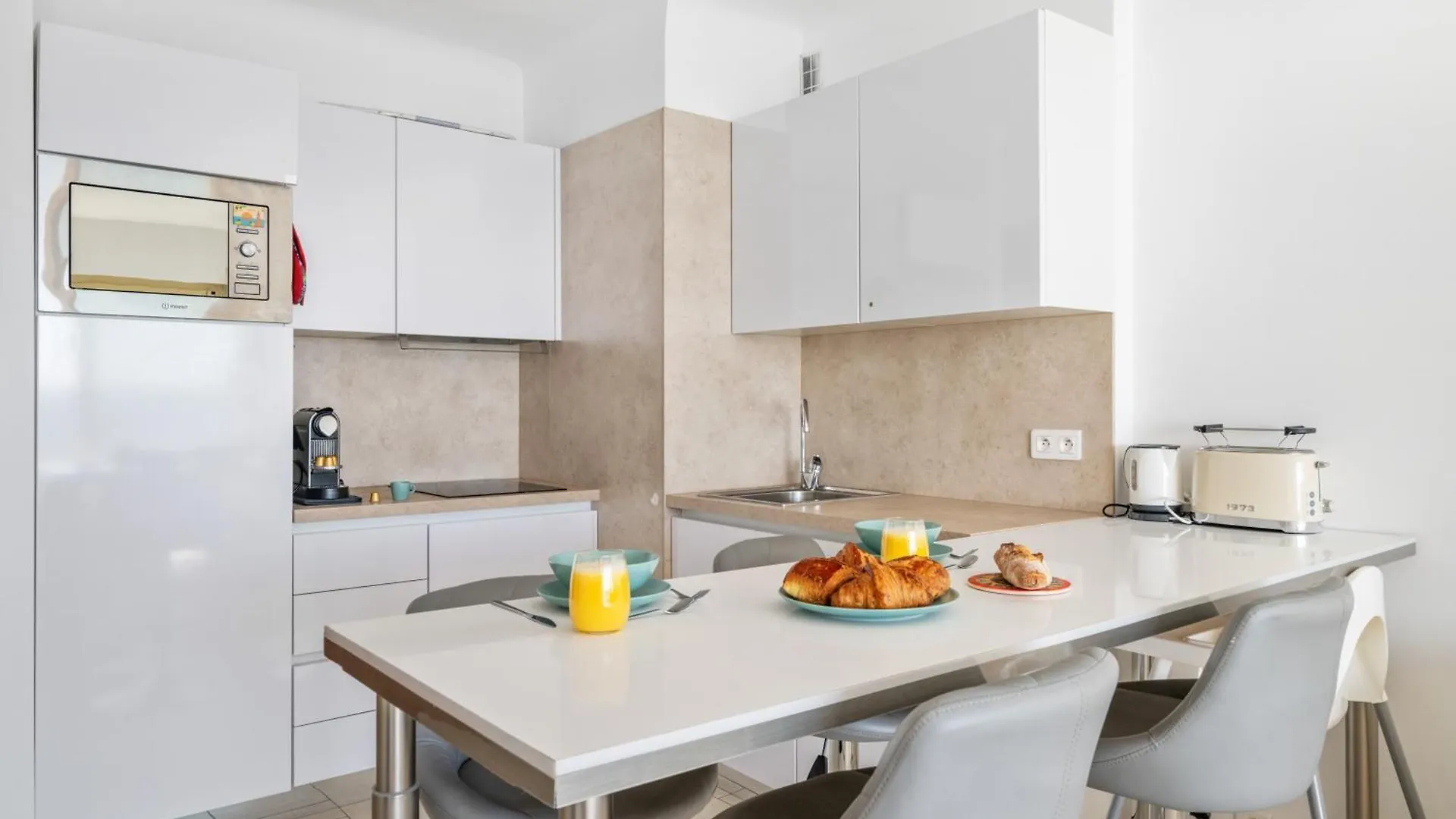 Le Coq Florentina - Air Conditioning - Seafront - Wifi Menton
